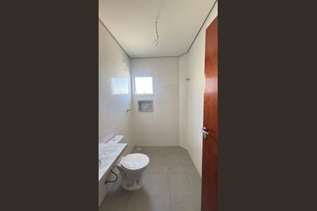 Apartamento à venda com 69m², 2 quartos e 1 vaga Apartamento à venda com 69m², 2 quartos e 1 vagaBanheiro da Suíte