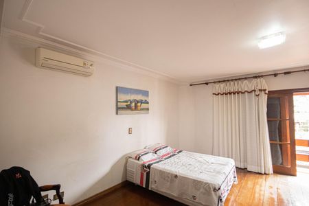 Casa de condomínio à venda com 405m², 6 quartos e 8 vagas Casa de condomínio à venda com 405m², 6 quartos e 8 vagasSuíte 1
