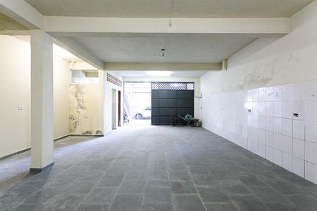 Casa à venda com 220m², 3 quartos e 6 vagasGaragem