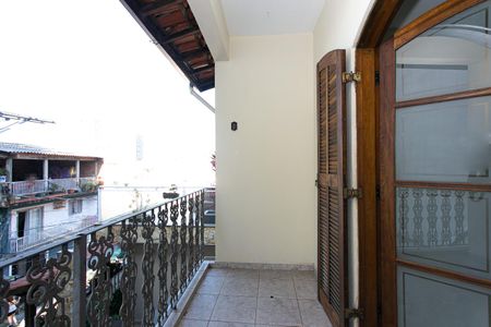 Casa à venda com 220m², 3 quartos e 6 vagasVaranda da Suíte