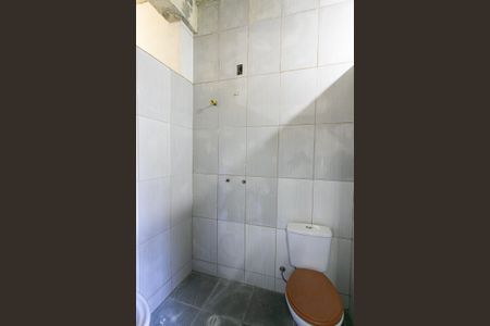 Casa à venda com 220m², 3 quartos e 6 vagasLavabo da Garagem 1