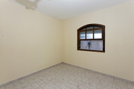 Casa à venda com 220m², 3 quartos e 6 vagasQuarto 2