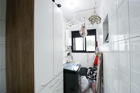 Apartamento à venda com 60m², 3 quartos e 1 vaga Apartamento à venda com 60m², 3 quartos e 1 vagaCozinha e Área de Serviço