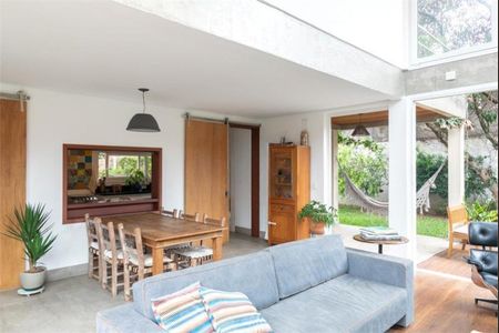 Casa à venda com 225m², 4 quartos e 4 vagas Casa à venda com 225m², 4 quartos e 4 vagasFoto 14