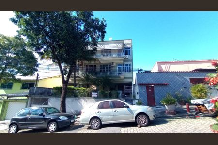 Apartamento à venda com 92m², 3 quartos e 2 vagas Apartamento à venda com 92m², 3 quartos e 2 vagasFachada