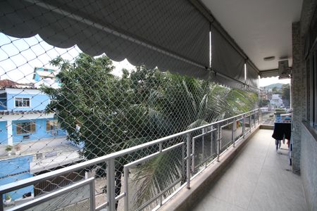 Apartamento à venda com 92m², 3 quartos e 2 vagasSala - Varanda