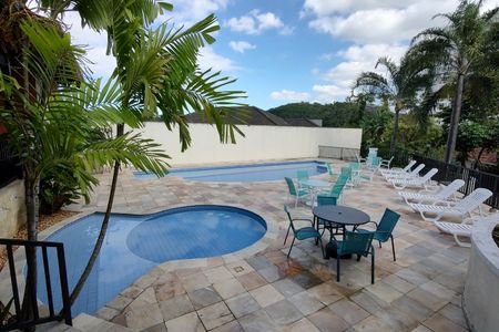 Casa de condomínio à venda com 145m², 3 quartos e 2 vagasÁrea comum - Piscina