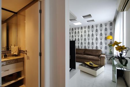 Casa de condomínio à venda com 145m², 3 quartos e 2 vagasSala e Lavabo