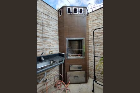 Casa de condomínio à venda com 145m², 3 quartos e 2 vagasChurrasqueira