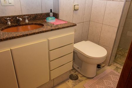 Apartamento à venda com 75m², 3 quartos e 2 vagasBanheiro