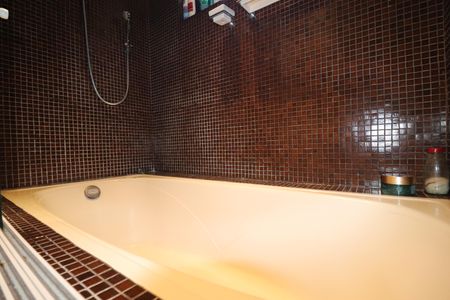 Apartamento à venda com 260m², 3 quartos e 4 vagasBanheiro do Closet da suíte 1