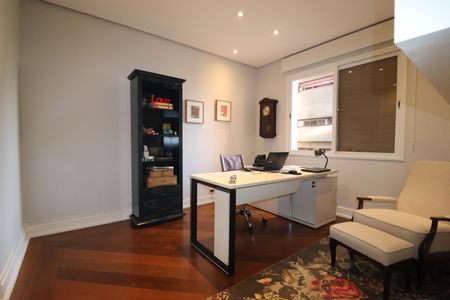 Apartamento à venda com 260m², 3 quartos e 4 vagasQuarto 3