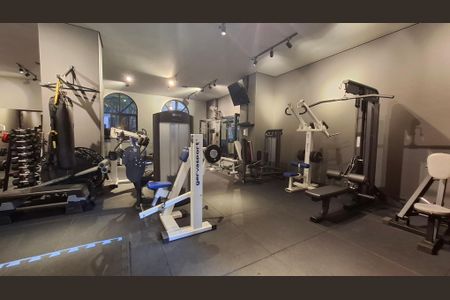 Apartamento à venda com 260m², 3 quartos e 4 vagas Apartamento à venda com 260m², 3 quartos e 4 vagasÁrea comum - Academia