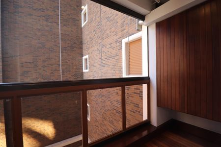 Apartamento à venda com 260m², 3 quartos e 4 vagasVaranda sala