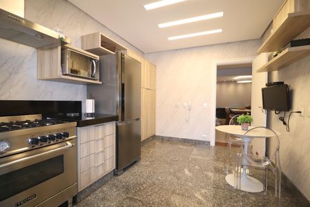 Apartamento à venda com 260m², 3 quartos e 4 vagasCozinha