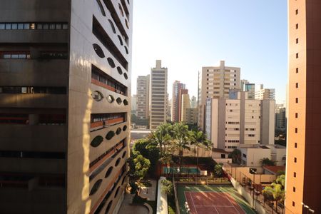 Apartamento à venda com 260m², 3 quartos e 4 vagasVista da Suíte 2