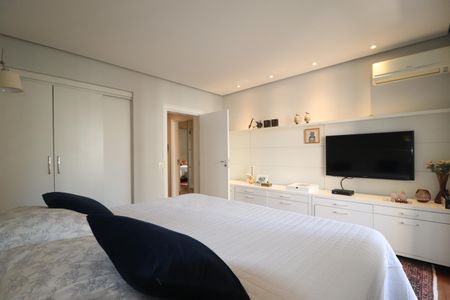 Apartamento à venda com 260m², 3 quartos e 4 vagasSuíte