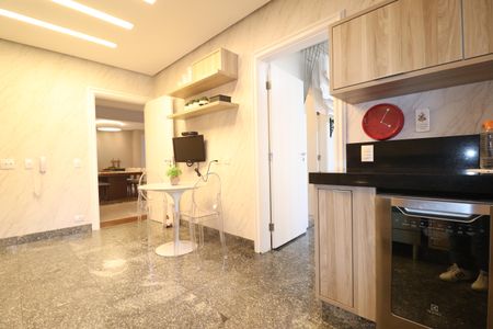 Apartamento à venda com 260m², 3 quartos e 4 vagasCozinha