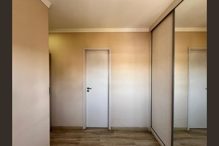 Apartamento à venda com 82m², 3 quartos e 2 vagas Apartamento à venda com 82m², 3 quartos e 2 vagasSuíte 1