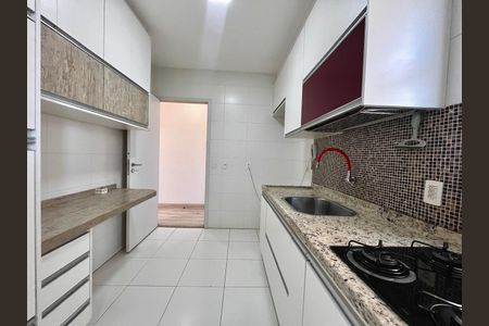 Apartamento à venda com 82m², 3 quartos e 2 vagas Apartamento à venda com 82m², 3 quartos e 2 vagasCozinha