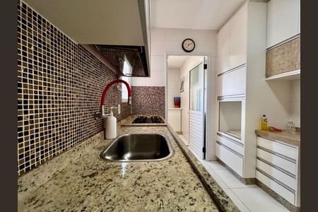 Apartamento à venda com 82m², 3 quartos e 2 vagas Apartamento à venda com 82m², 3 quartos e 2 vagasCozinha