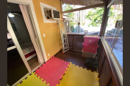 Casa à venda com 75m², 2 quartos e 1 vaga Casa à venda com 75m², 2 quartos e 1 vagaVaranda - Quarto 2