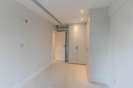 Apartamento para alugar com 142m², 3 quartos e 2 vagas Apartamento para alugar com 142m², 3 quartos e 2 vagasQuarto 3