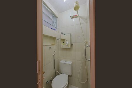 Apartamento à venda com 70m², 2 quartos e 1 vaga Apartamento à venda com 70m², 2 quartos e 1 vagaBanheiro de Serviço