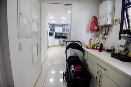 Apartamento à venda com 170m², 2 quartos e 3 vagas Apartamento à venda com 170m², 2 quartos e 3 vagasÁrea de Serviço