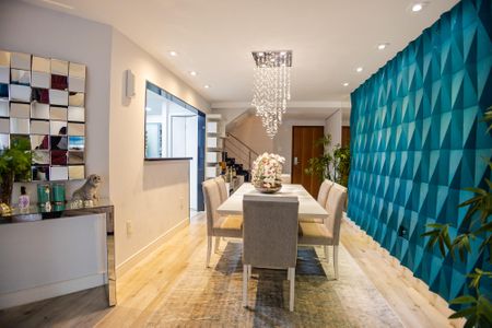 Apartamento à venda com 170m², 2 quartos e 3 vagas Apartamento à venda com 170m², 2 quartos e 3 vagasSala