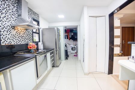 Apartamento à venda com 170m², 2 quartos e 3 vagas Apartamento à venda com 170m², 2 quartos e 3 vagasCozinha