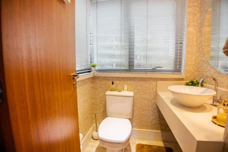 Apartamento à venda com 170m², 2 quartos e 3 vagas Apartamento à venda com 170m², 2 quartos e 3 vagasLavabo