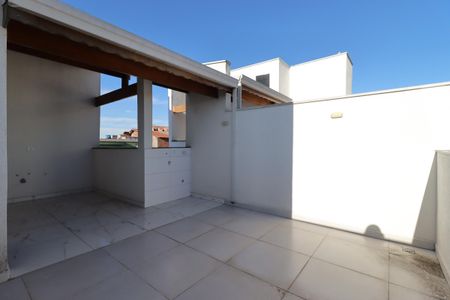 Casa à venda com 96m², 2 quartos e 1 vagaCobertura