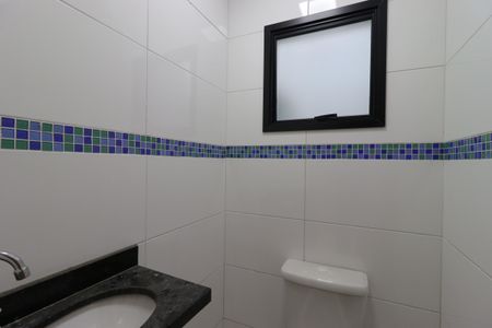 Casa à venda com 96m², 2 quartos e 1 vagaLavabo