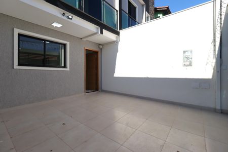 Casa à venda com 96m², 2 quartos e 1 vagaGaragem