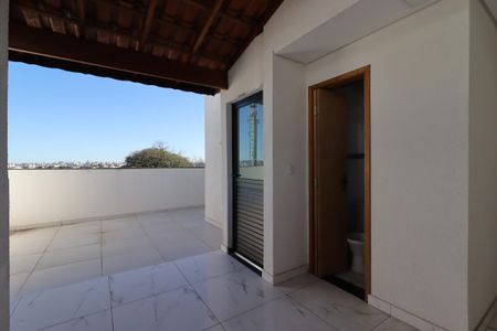 Casa à venda com 96m², 2 quartos e 1 vagaCobertura