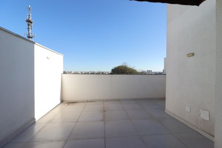 Casa à venda com 96m², 2 quartos e 1 vagaCobertura