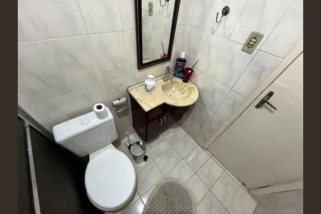 Apartamento à venda com 70m², 2 quartos e 1 vagaBanheiro Social