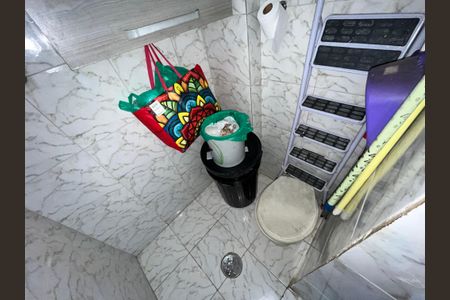 Apartamento à venda com 70m², 2 quartos e 1 vagaBanheiro de serviço