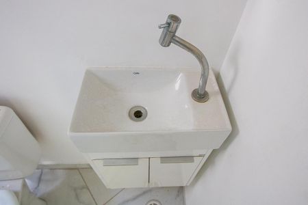 Apartamento à venda com 102m², 2 quartos e 2 vagas Apartamento à venda com 102m², 2 quartos e 2 vagasBanheiro social