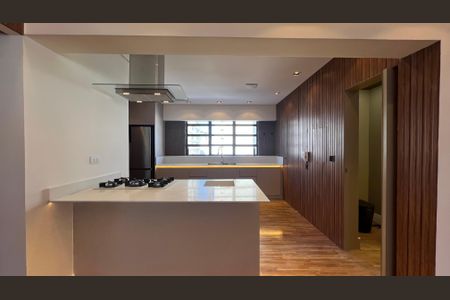 Apartamento à venda com 180m², 3 quartos e 2 vagas Apartamento à venda com 180m², 3 quartos e 2 vagasCozinha