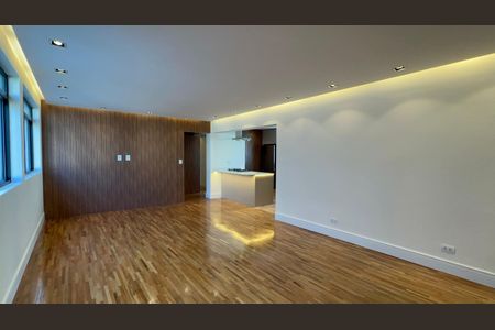 Apartamento à venda com 180m², 3 quartos e 2 vagas Apartamento à venda com 180m², 3 quartos e 2 vagasSala