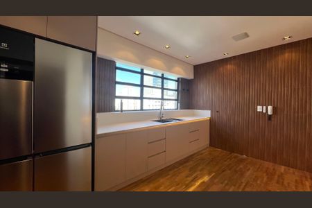 Apartamento à venda com 180m², 3 quartos e 2 vagas Apartamento à venda com 180m², 3 quartos e 2 vagasCozinha