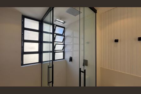 Apartamento à venda com 180m², 3 quartos e 2 vagas Apartamento à venda com 180m², 3 quartos e 2 vagasBanheiro da Suíte 3