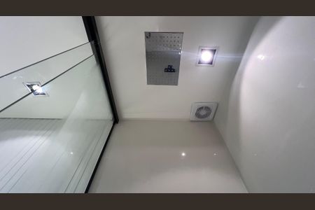 Apartamento à venda com 180m², 3 quartos e 2 vagas Apartamento à venda com 180m², 3 quartos e 2 vagasBanheiro da Suíte 2
