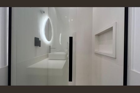 Apartamento à venda com 180m², 3 quartos e 2 vagas Apartamento à venda com 180m², 3 quartos e 2 vagasBanheiro da Suíte 2