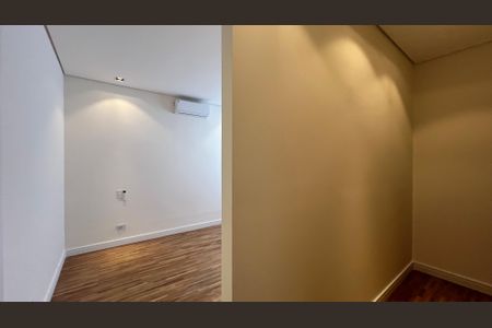 Apartamento à venda com 180m², 3 quartos e 2 vagas Apartamento à venda com 180m², 3 quartos e 2 vagasSuíte 2
