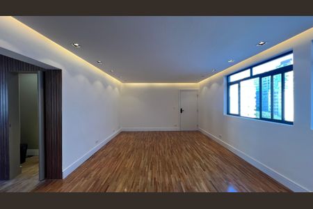 Apartamento à venda com 180m², 3 quartos e 2 vagas Apartamento à venda com 180m², 3 quartos e 2 vagasSala