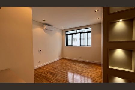 Apartamento à venda com 180m², 3 quartos e 2 vagas Apartamento à venda com 180m², 3 quartos e 2 vagasSuíte 1