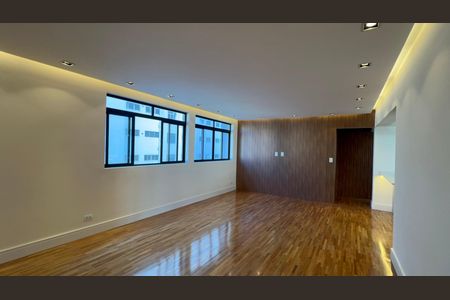 Apartamento à venda com 180m², 3 quartos e 2 vagas Apartamento à venda com 180m², 3 quartos e 2 vagasSala